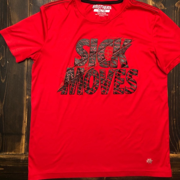 Set of 7 Boys Athletic Shirts SZ XL & XXL - Picture 1 of 8